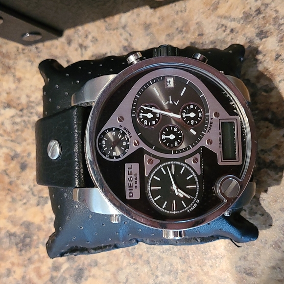 Big daddy diesel watch - Picture 3 of 11